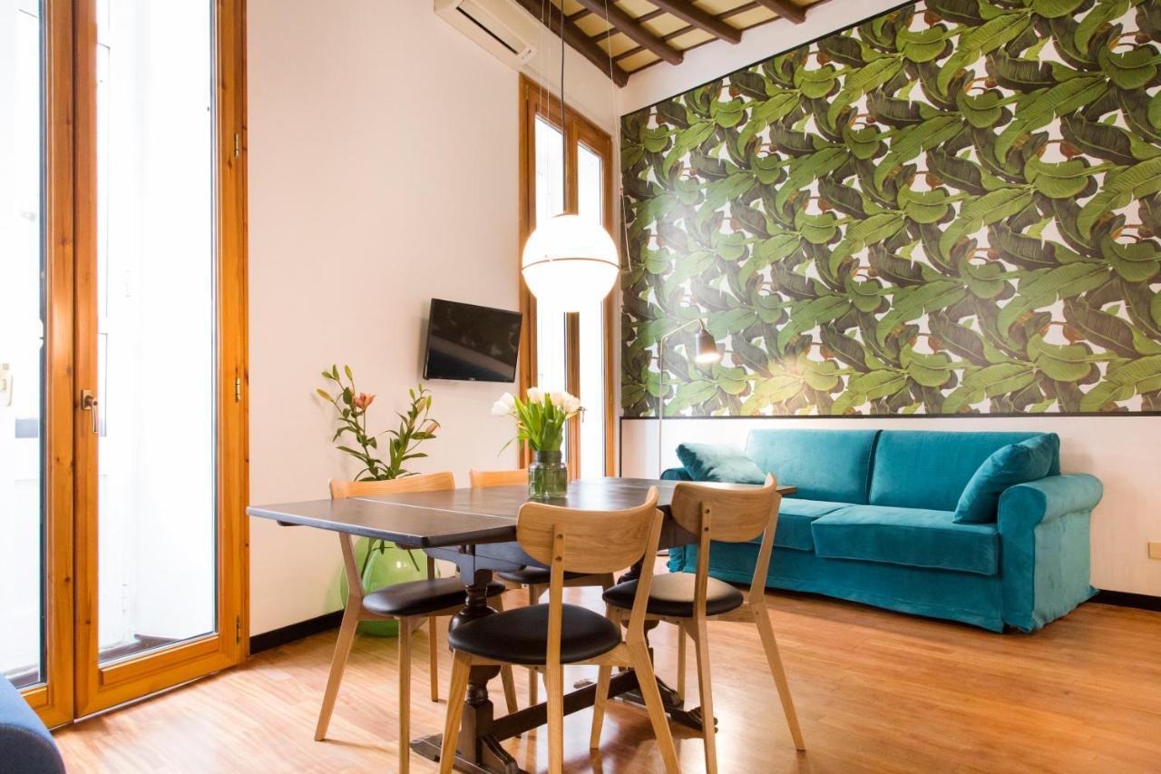 Trasteverehome - Central Monserrato House With Balcony Рим Екстер'єр фото